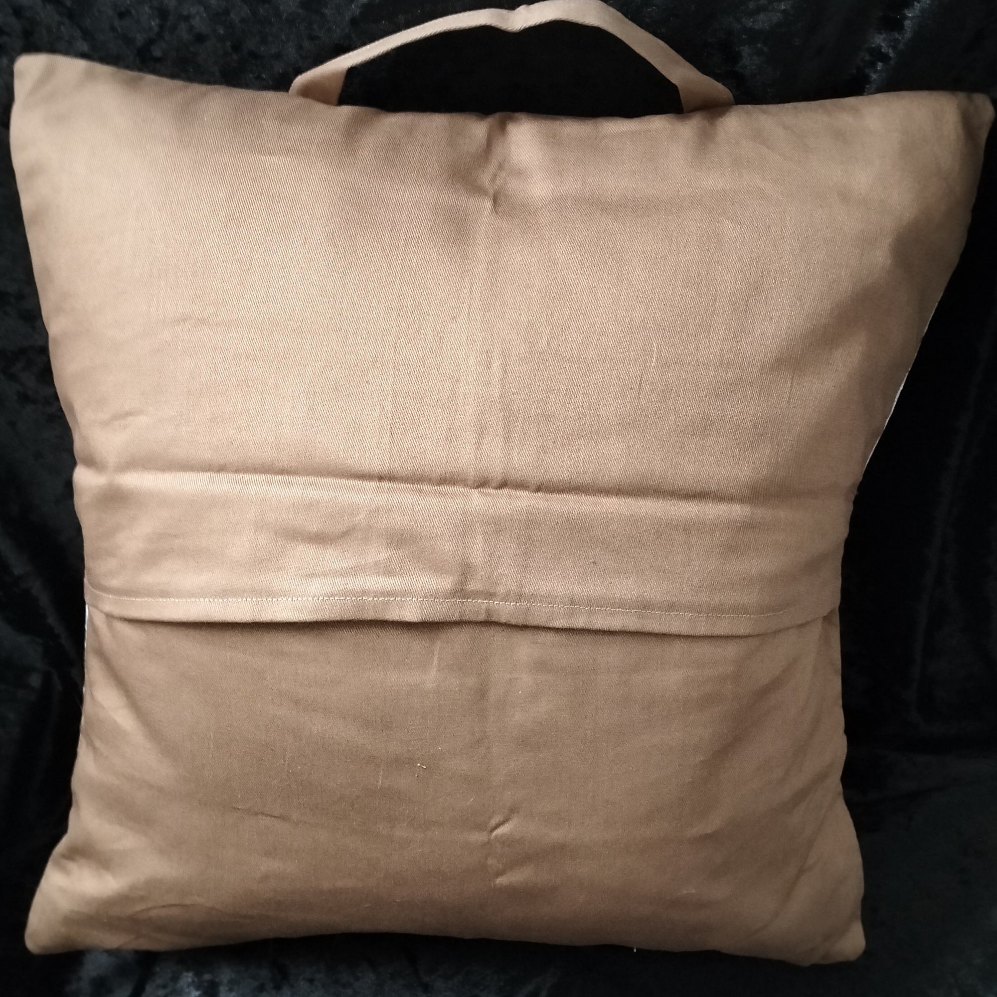 Reading Cushion Cover